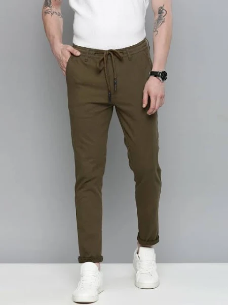 CHINOS